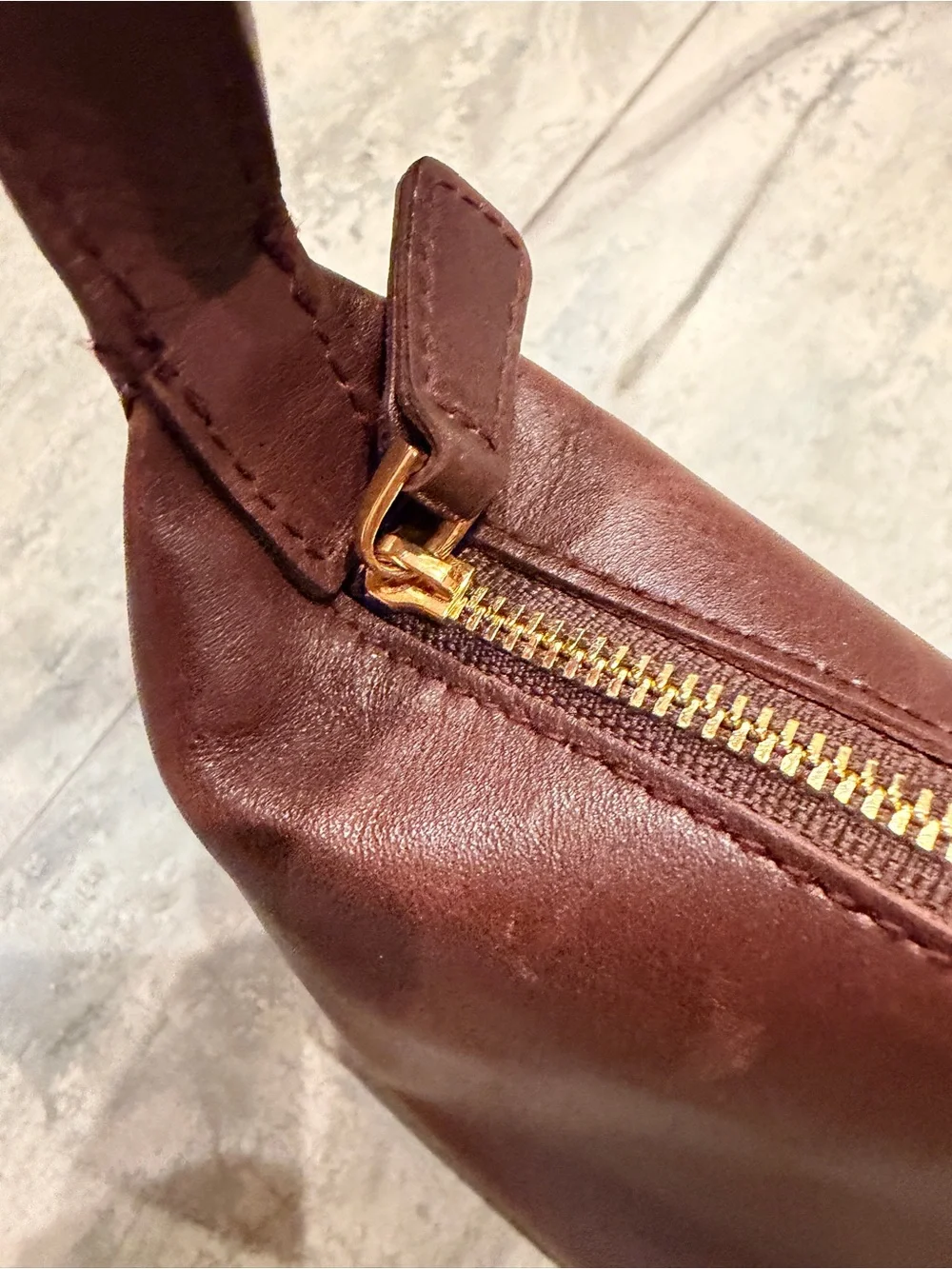 Madewell Brown Leather Crescent Crossbody travel Shoulder Bag Zip Top day bag